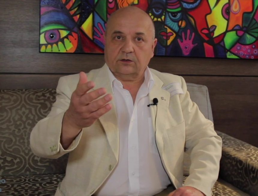 “Від Моспатріархії треба гребти, як від чумного дому”, – радянський екс-розвідник Суворов “Від Моспатріархії треба гребти, як від чумного дому”, – радянський екс-розвідник Суворов