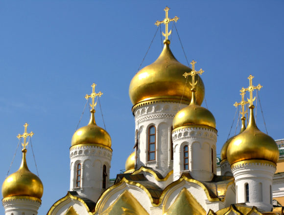 У Росії церкву оштрафували на 200 тисяч рублів за прийняття на роботу мігрантки У Росії церкву оштрафували на 200 тисяч рублів за прийняття на роботу мігрантки